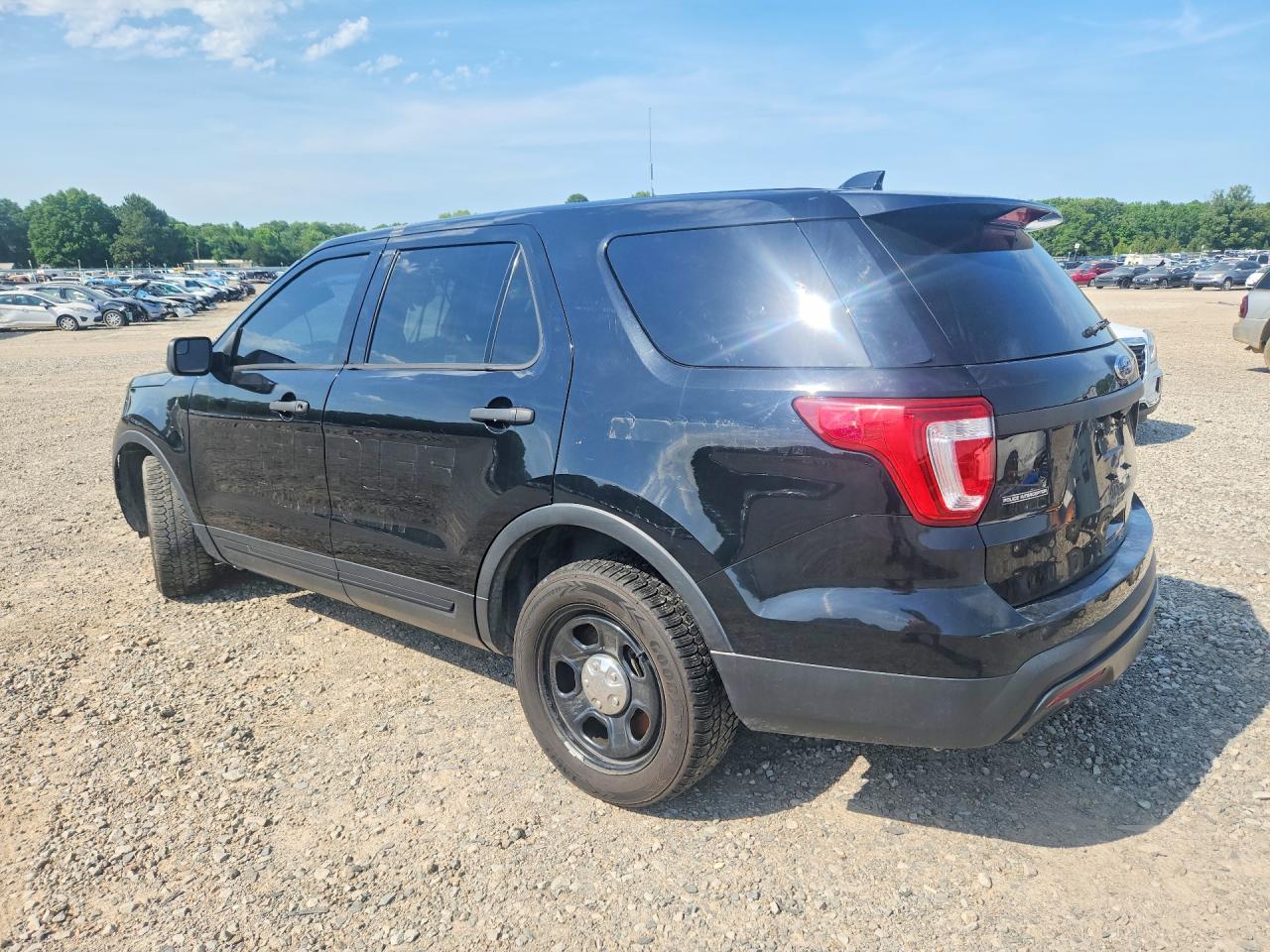 2017 Ford Explorer VIN 1FM5K8AR9HGB93582 photo 2