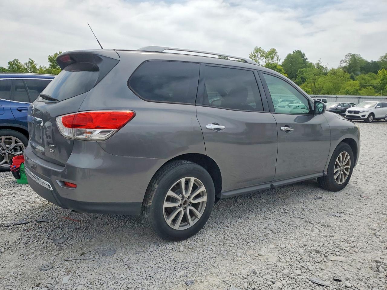 2016 Nissan Pathfinder VIN 5N1AR2MM9GC628758 photo 3