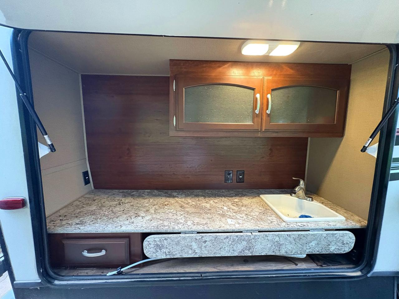 2015 KEYSTONE Outback VIN 4YDT31228FB452653 photo 11