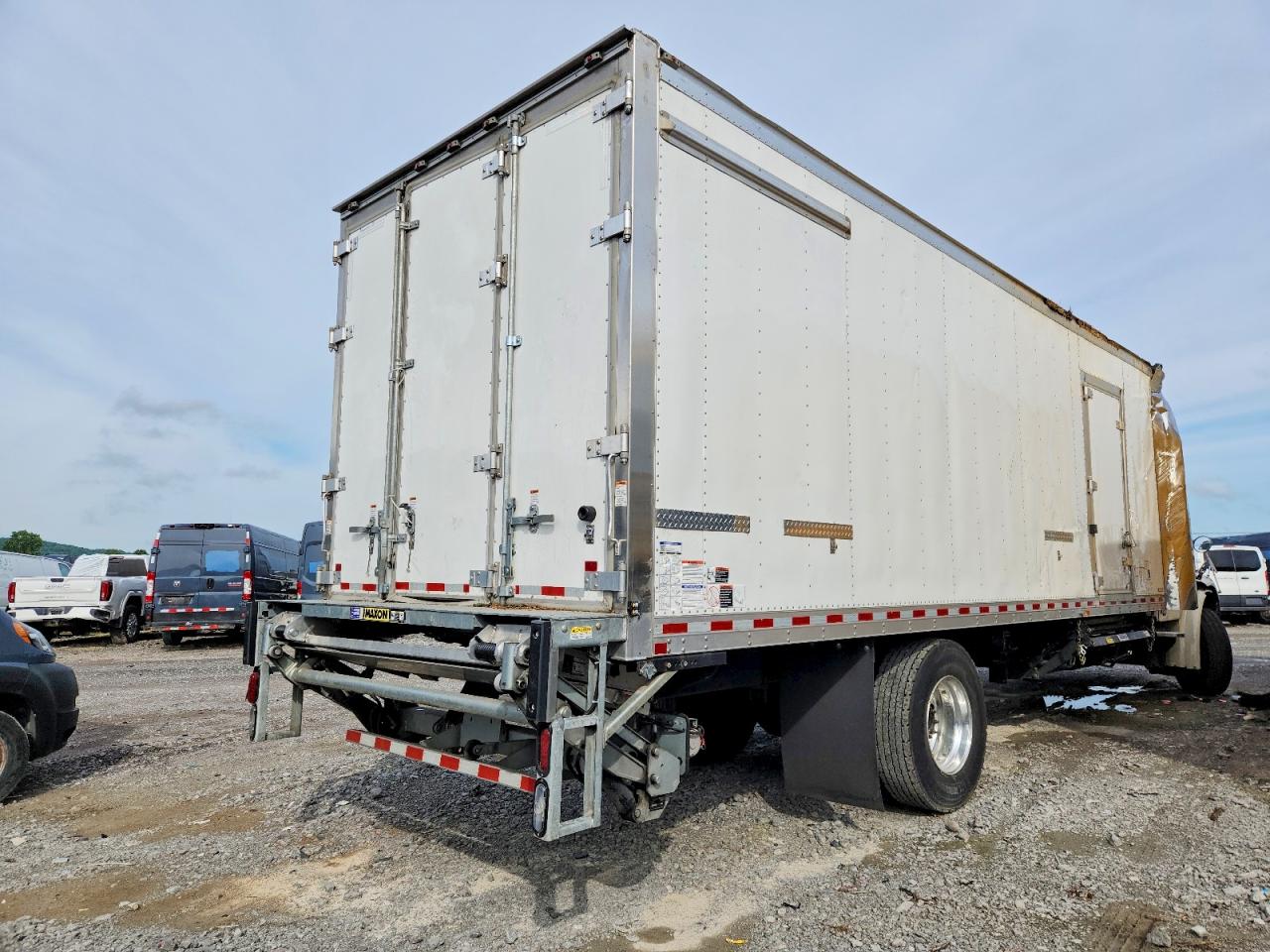 2025 FREIGHTLINER All other VIN 3ALACWFC7SDWD1421 photo 4
