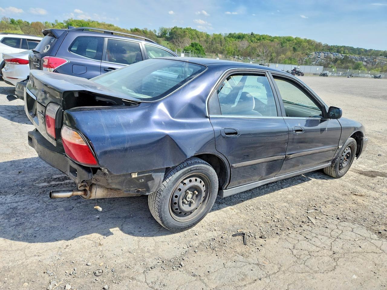 1997 Honda Accord VIN 1HGCD563XVA083522 photo 3