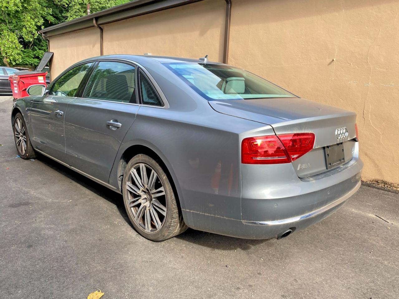 2011 Audi A8 VIN WAURVAFD7BN018734 photo 3