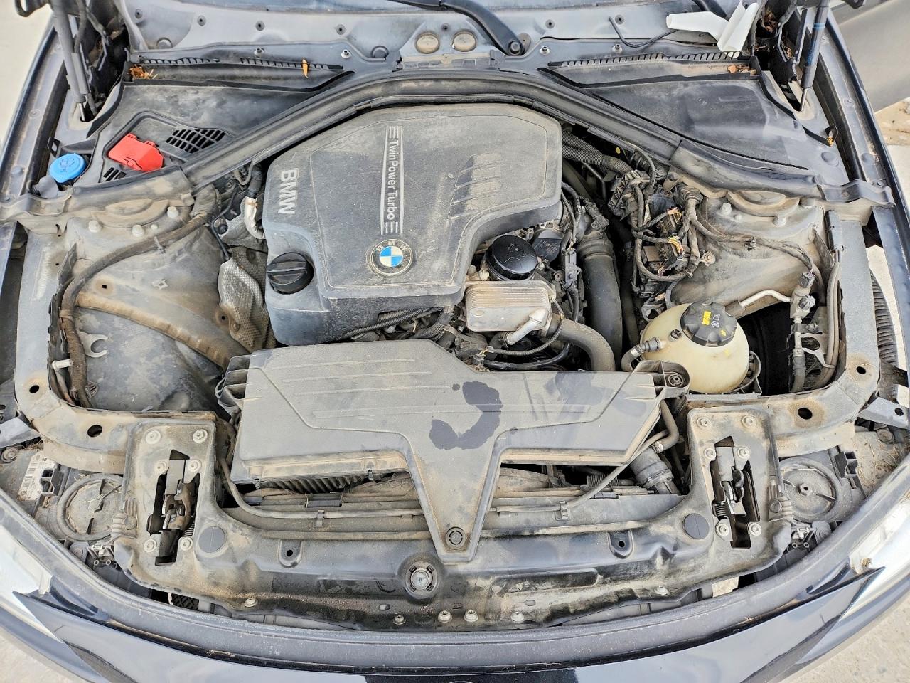 2016 BMW 3 series VIN WBA8E5G58GNU21770 photo 11