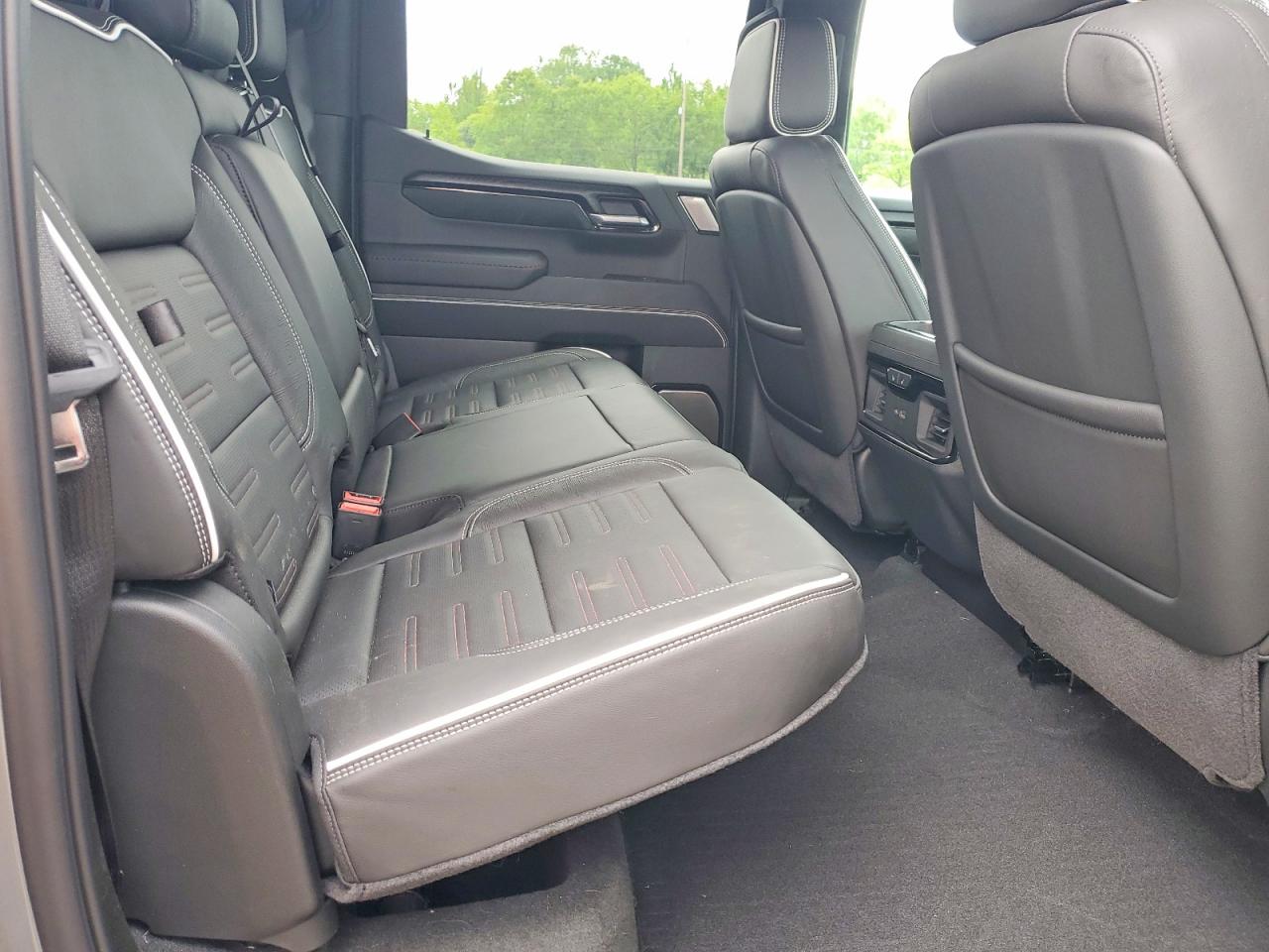 2026 GMC SIERRA VIN 3GTUUFE84TG145193 photo 10