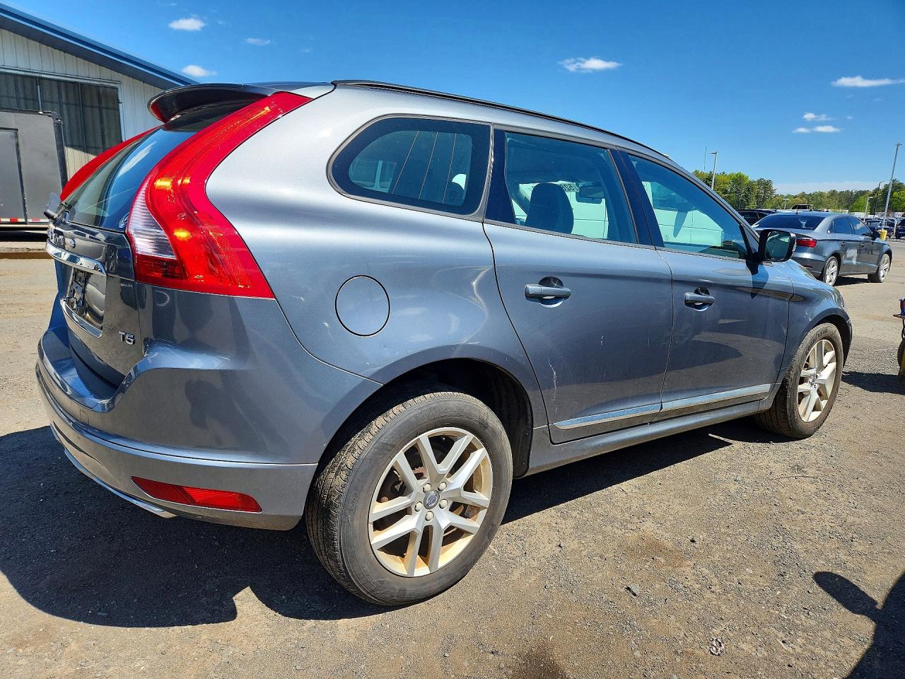 2017 VOLV Xc60 VIN YV440MDJ9H2087521 photo 3