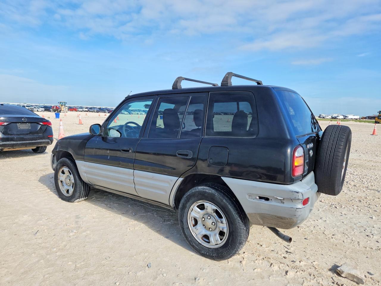 2000 Toyota Rav4 base VIN JT3GP10V7Y7074051 photo 2