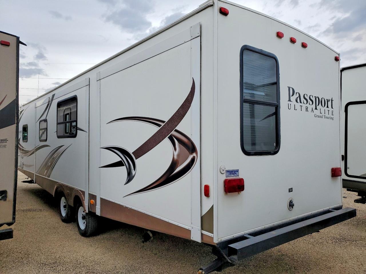 2013 Traveltrlr VIN 4YDT32220DT412516 photo 3