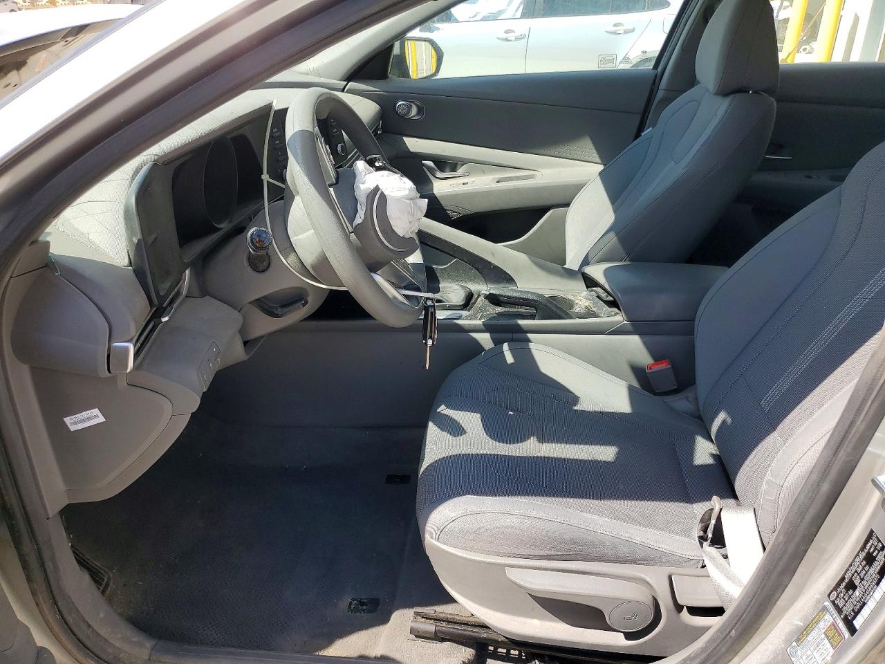 2021 Hyundai Elantra VIN 5NPLL4AG4MH045975 photo 7