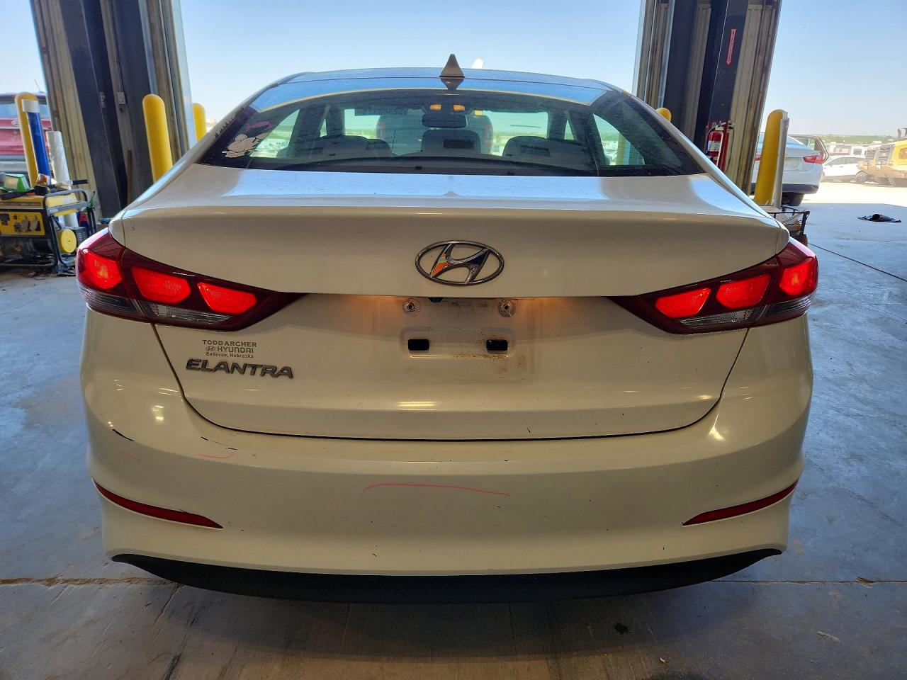 2017 Elantra VIN 5NPD84LF8HH201029 photo 6