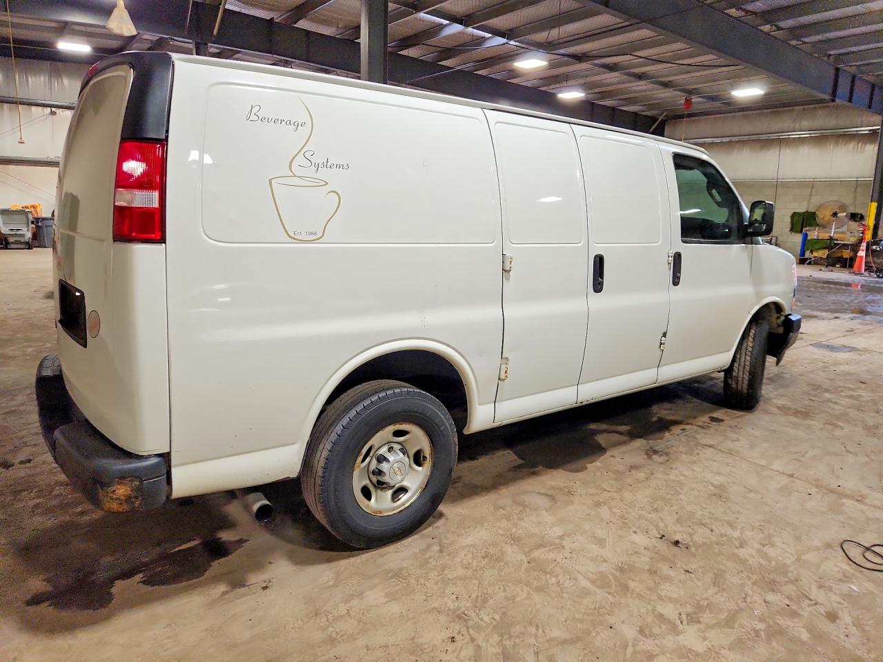 2020 CHEV Express VIN 1GCWGAFP9L1179699 photo 3