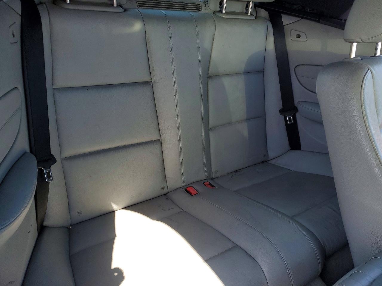 2011 BMW 1 series VIN WBAUN1C52BVH83053 photo 10