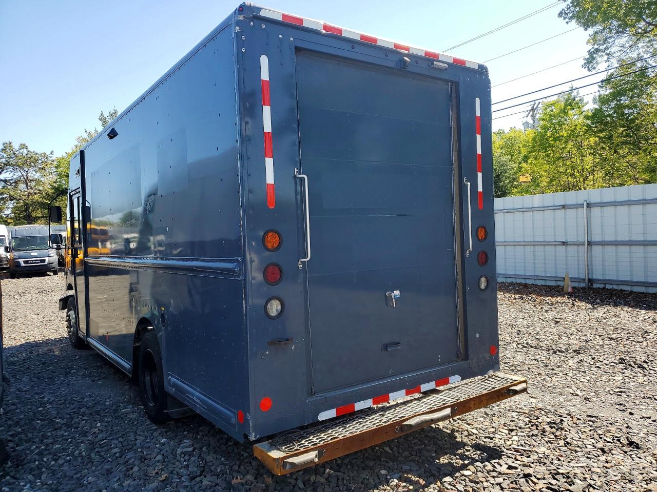 2021 FREIGHTLINER All other VIN 4UZAC2EA6MCMN0194 photo 2