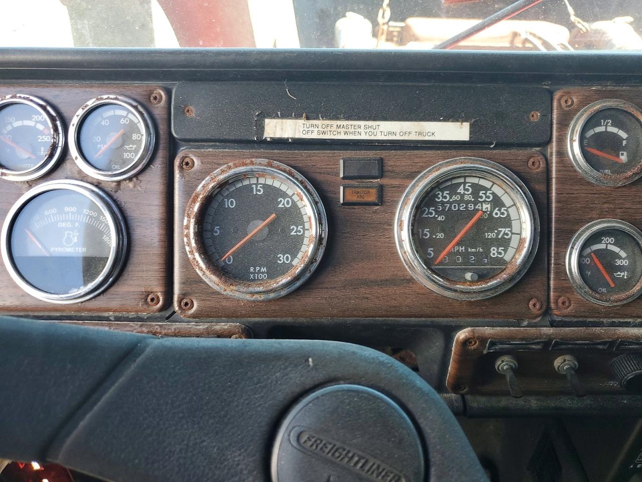 2000 FREIGHTLINER All other VIN 1FVNFWEB5YLB89716 photo 8