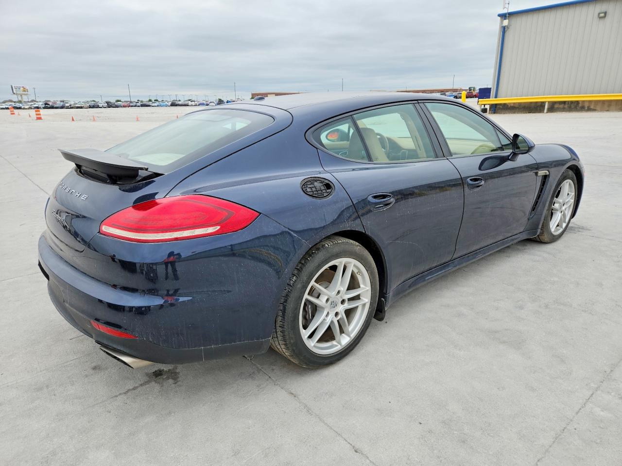 2014 Porsche Panamera VIN WP0AA2A70EL005200 photo 3