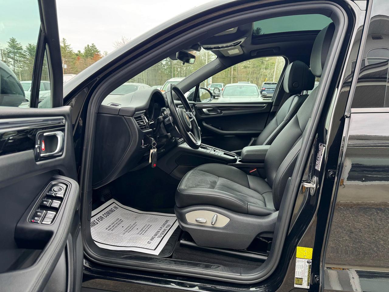2021 PORSCHE Macan VIN WP1AA2A54MLB03660 photo 8