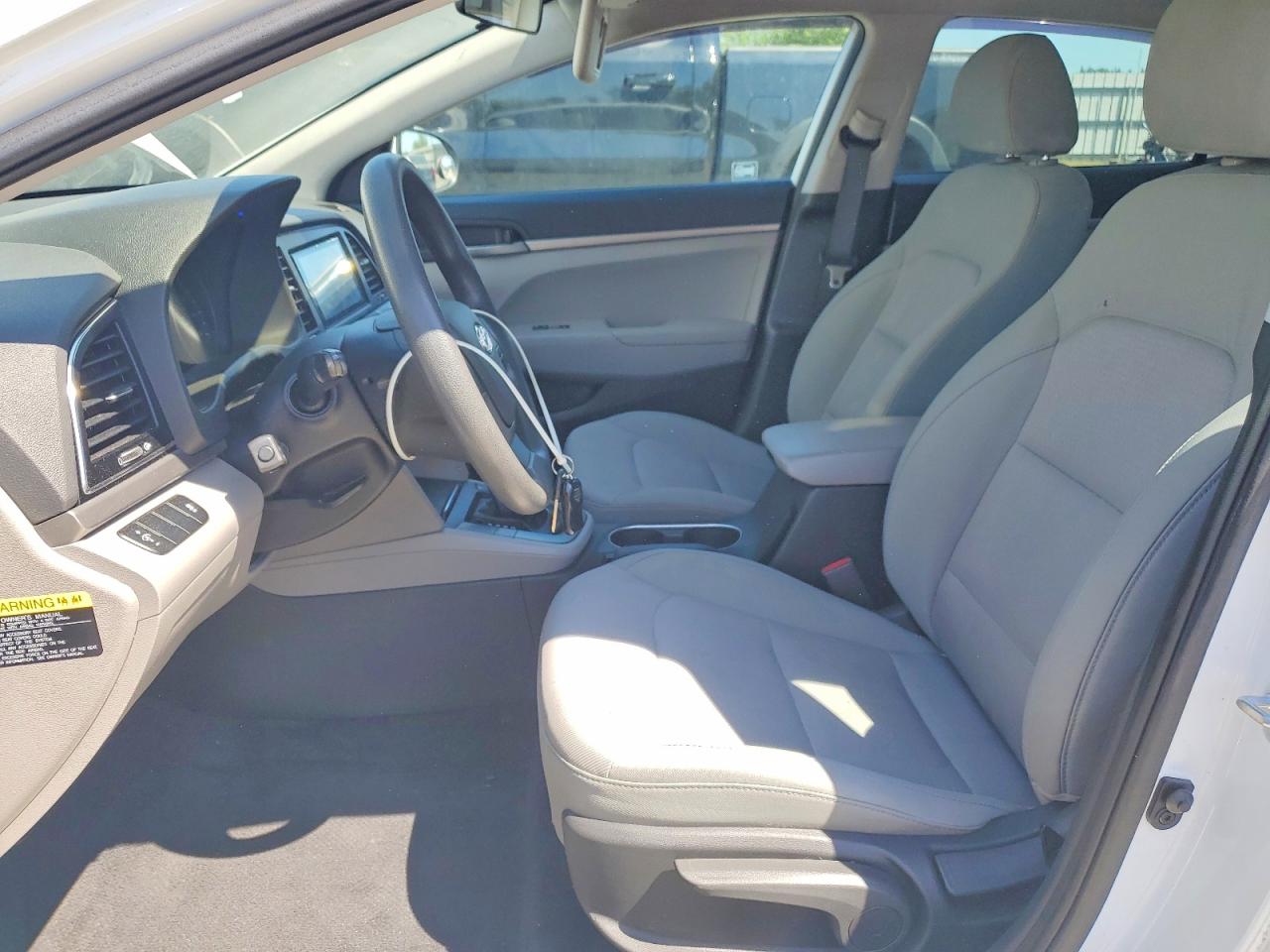 2017 Hyundai Elantra VIN 5NPD74LF9HH092518 photo 7