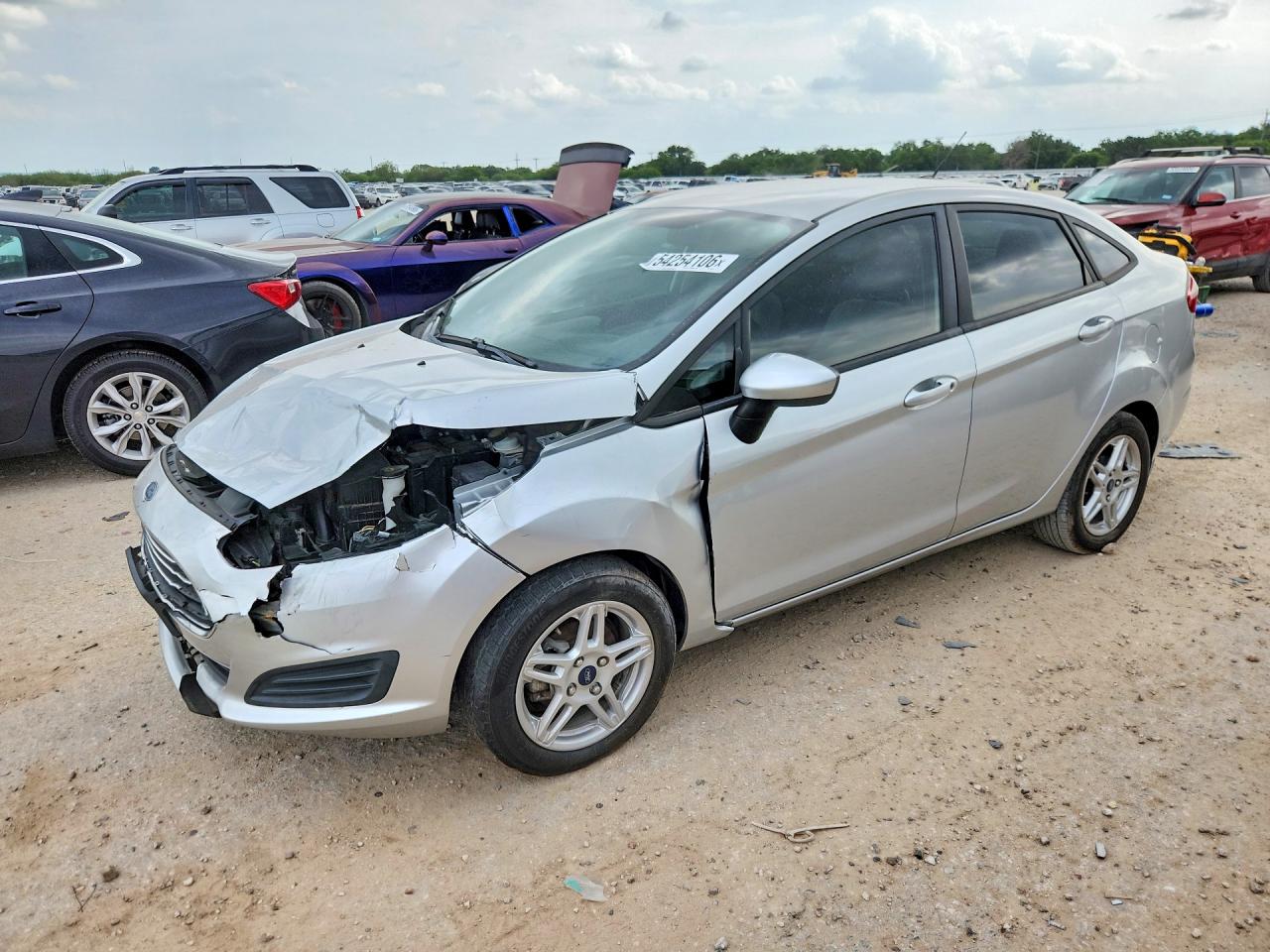 2019 Ford Fiesta VIN 3FADP4BJ8KM127675 photo 1