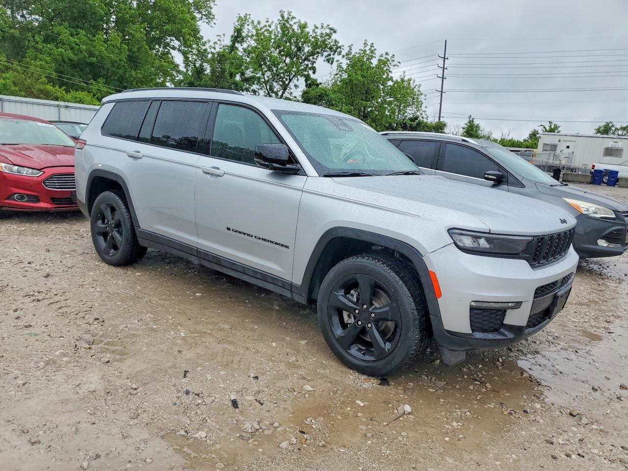 2025 Jeep Cherokee VIN 1C4RJKBG1S8654844 photo 4