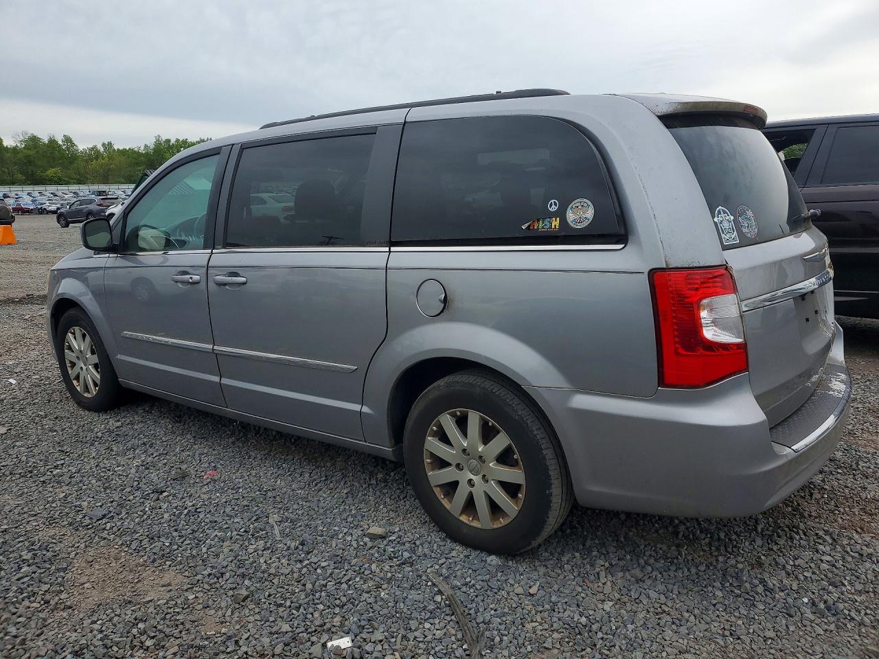 2014 Chrysler Minivan VIN 2C4RC1BG3ER300935 photo 2