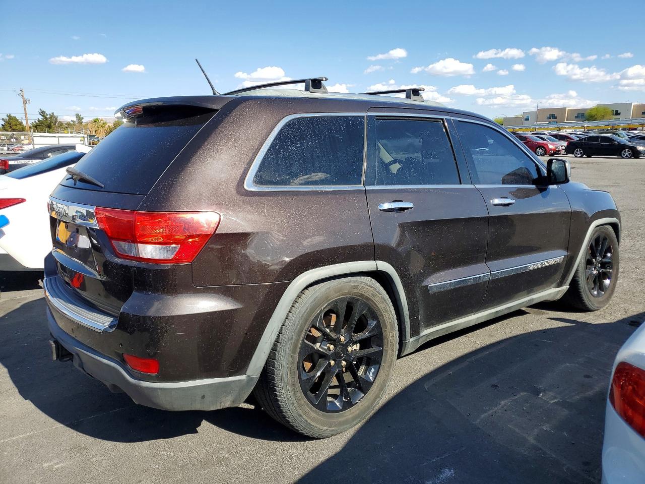 2011 Jeep Cherokee VIN 1J4RR6GT4BC672753 photo 3