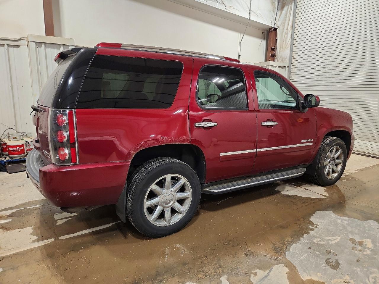 2011 GMC Yukon VIN 1GKS2EEF6BR140599 photo 3
