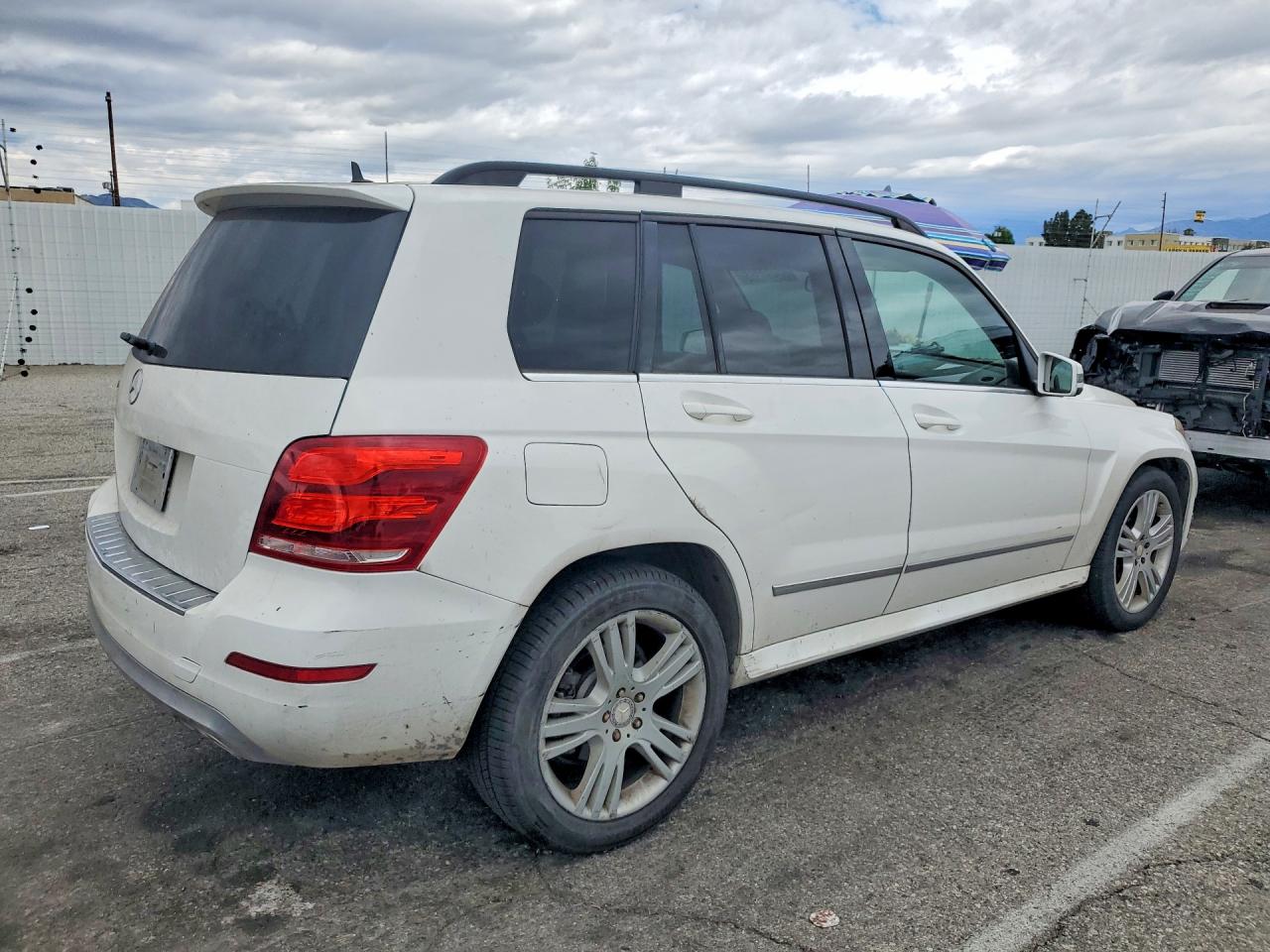 2015 MERCEDES-BENZ Glk-class VIN WDCGG5HBXFG395473 photo 3