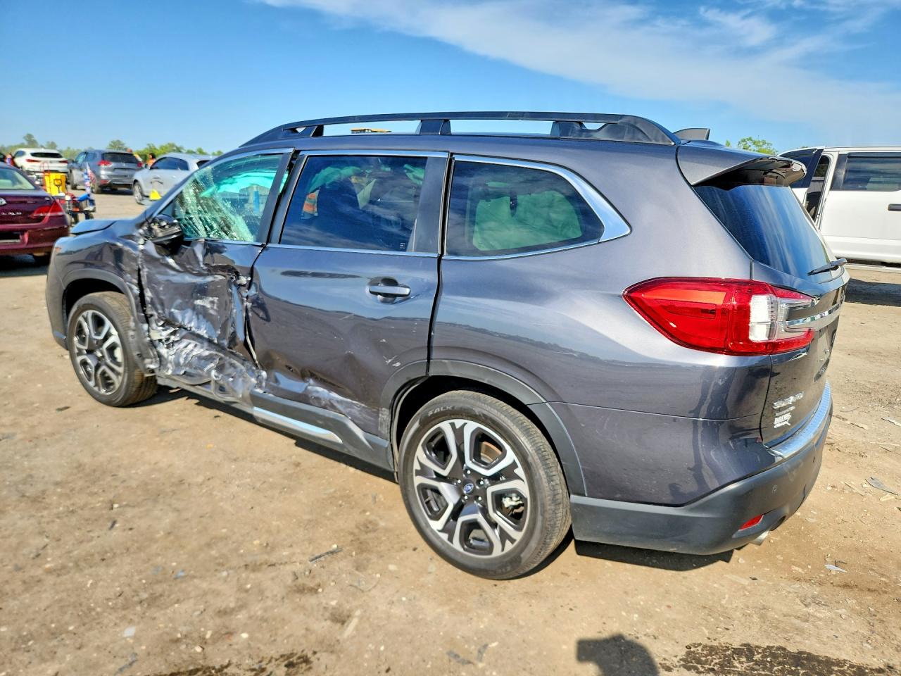 2023 Subaru Ascent VIN 4S4WMAUD4P3443273 photo 2