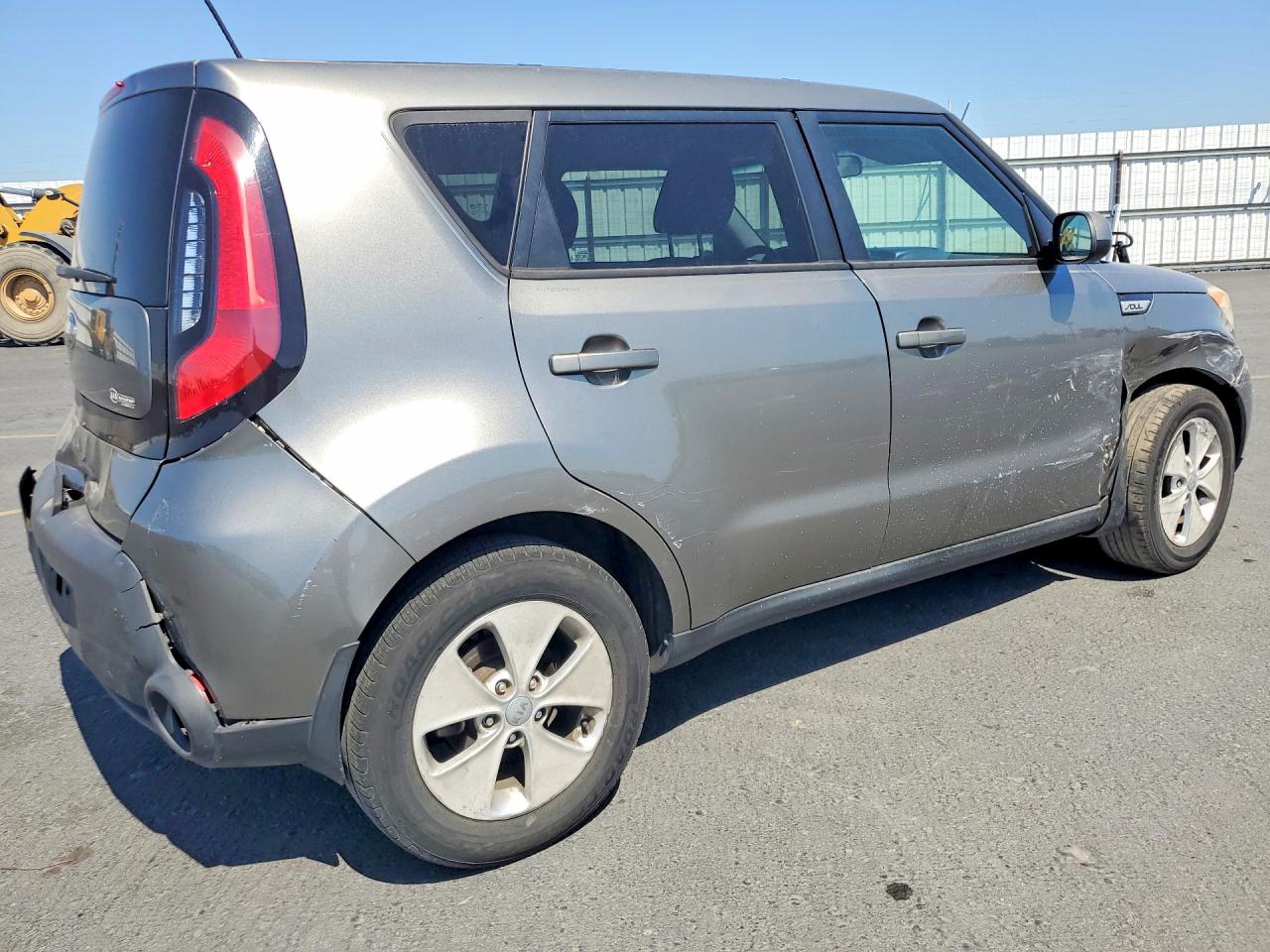 2015 Kia Soul VIN KNDJN2A23F7210268 photo 3