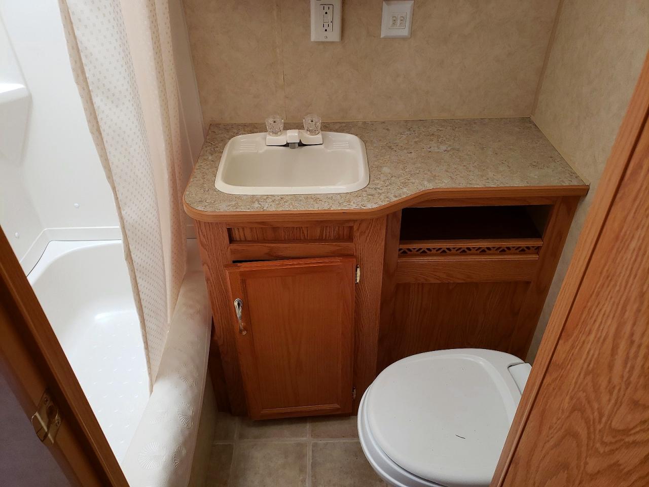 2005 JAYCO All models VIN 1UJBJ02P351EW0595 photo 8