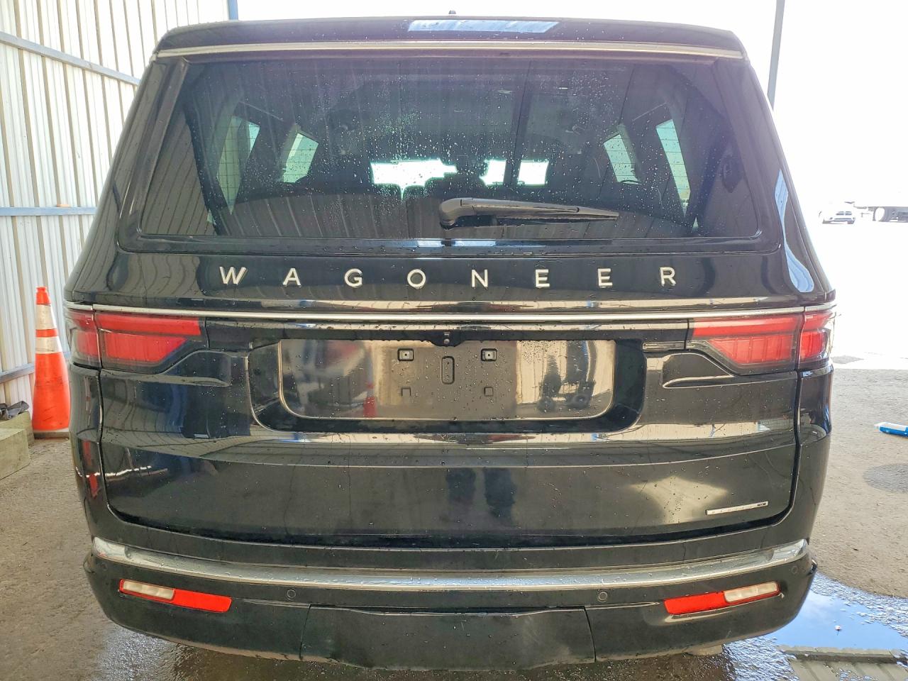 2024 Jeep Wagoneer VIN 1C4SJVBP6RS139208 photo 6