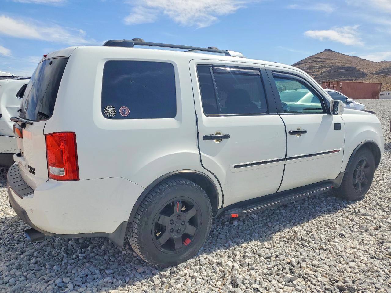 2010 Honda Pilot VIN 5FNYF4H97AB030692 photo 3