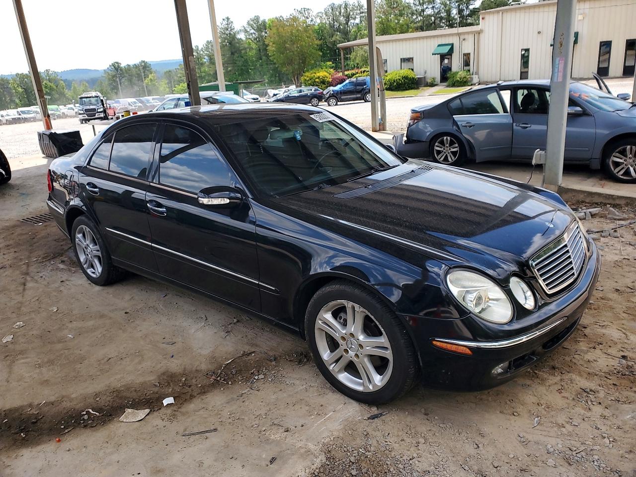 2004 Mercedes-Benz E-class VIN WDBUF70JX4A445717 photo 4