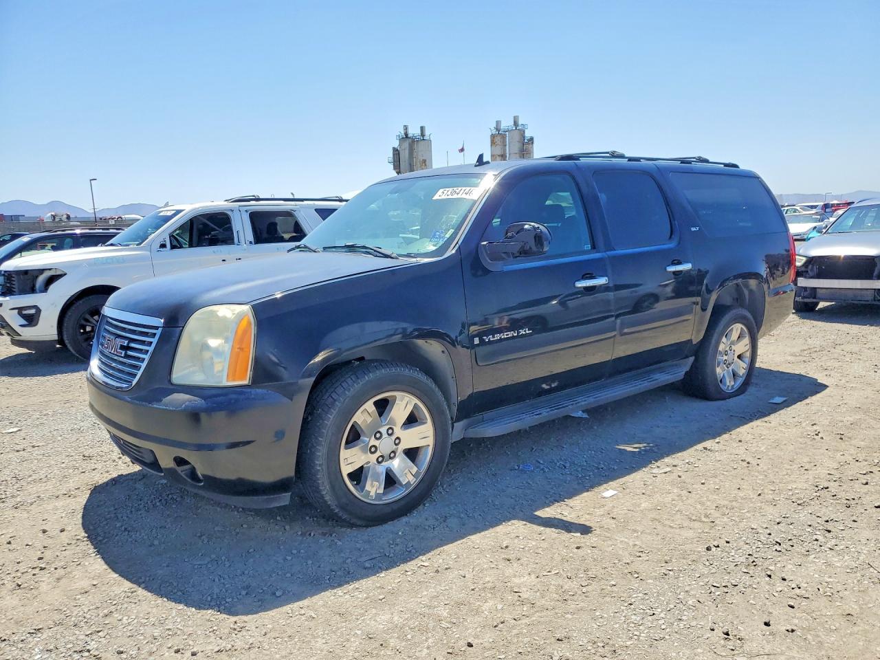 2007 GMC Yukon VIN 1GKFC16087R243399 photo 1