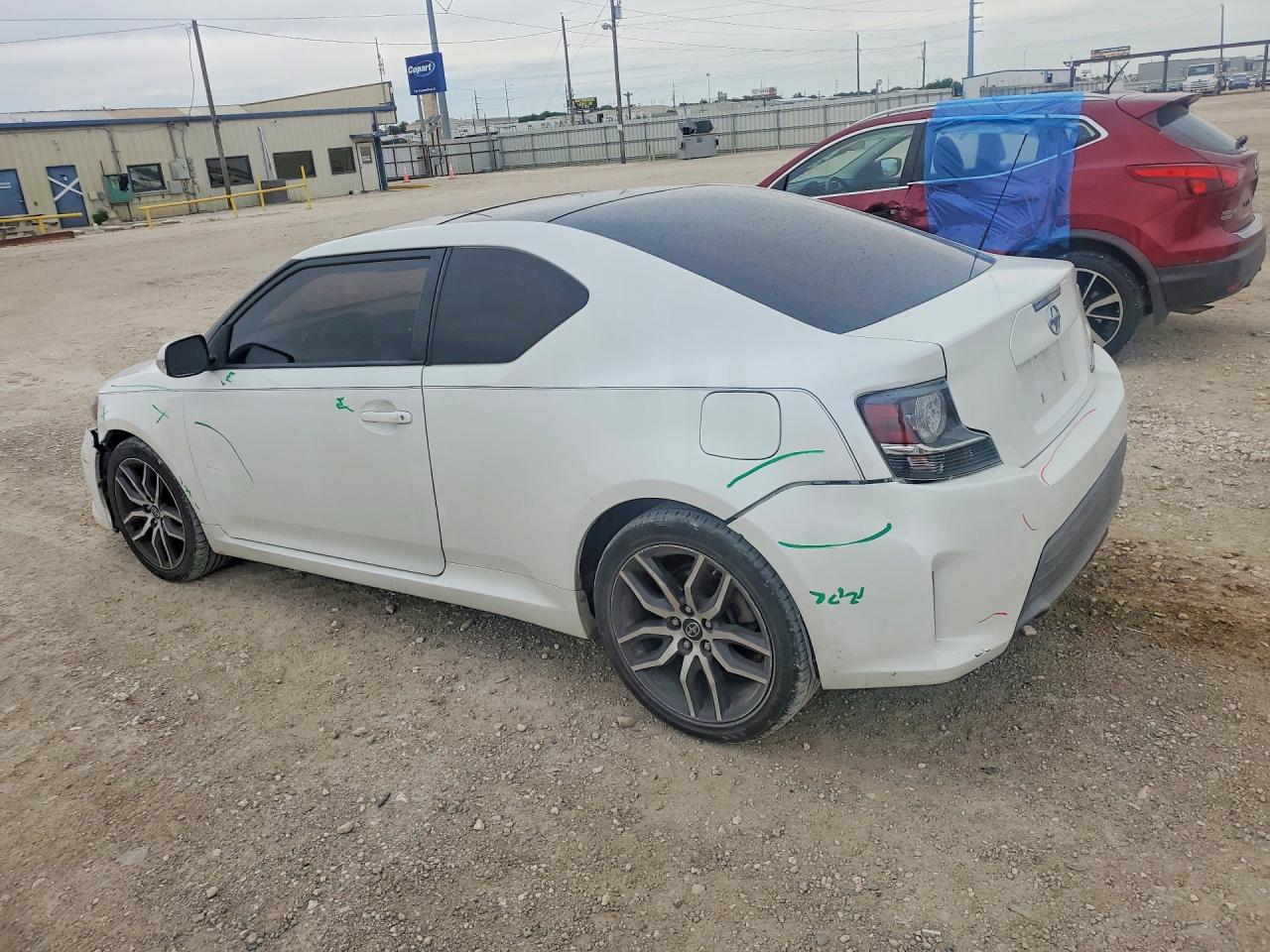 2015 Scion Tc VIN JTKJF5C76FJ003456 photo 2