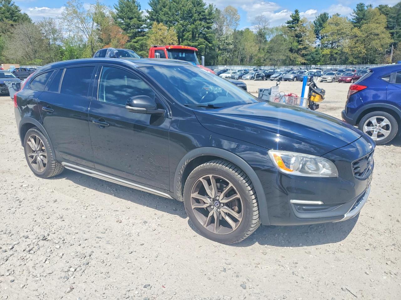 2016 Volvo V60 VIN YV4612HK8G1003612 photo 4
