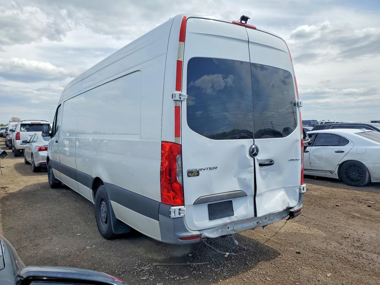2021 Mercedes-Benz Sprinter VIN W1W4EDHY0MT063788 photo 2