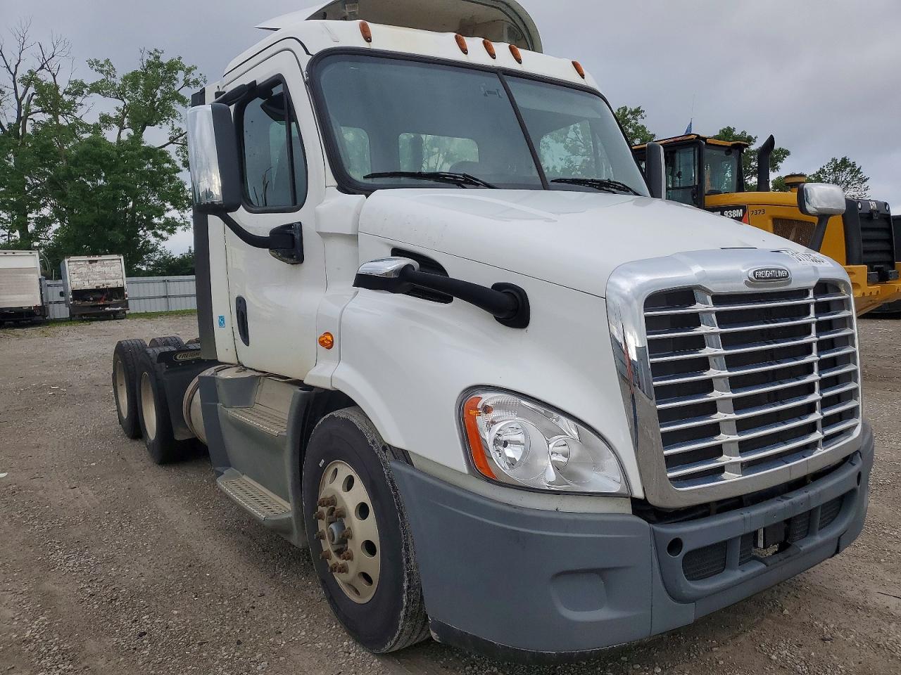 2019 FREIGHTLINER All other VIN 3AKJGBDV9KDJW2049 photo 9
