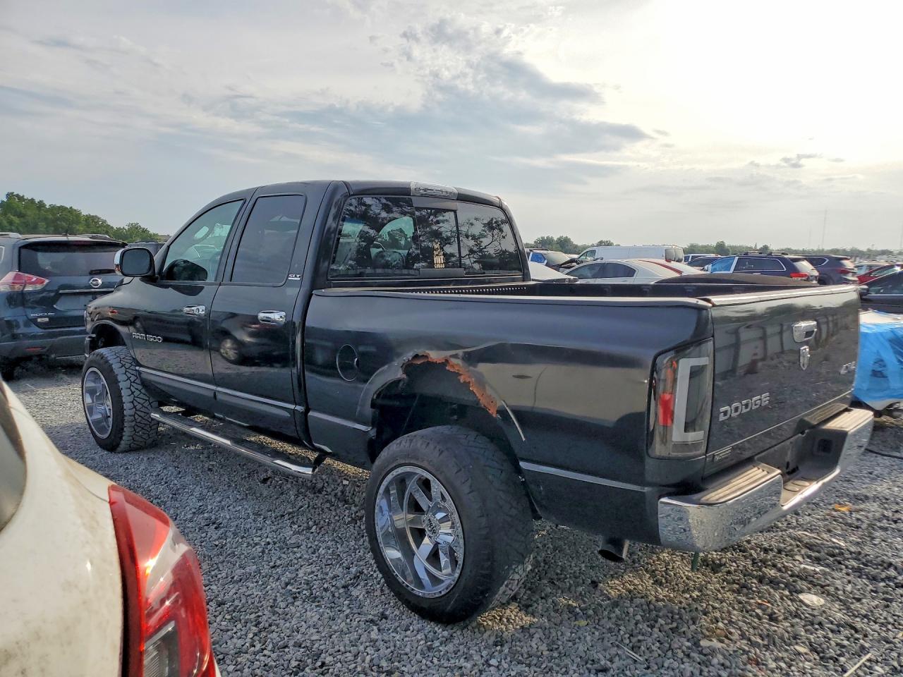 2002 DODGE Ram 1500 VIN 3D7HU18N92G203034 photo 2