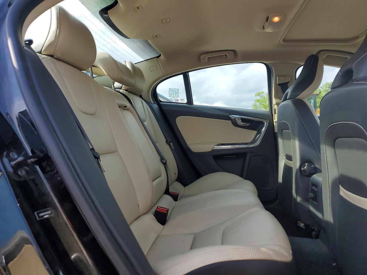 2013 Volvo S60 VIN YV1612FS1D2172439 photo 10