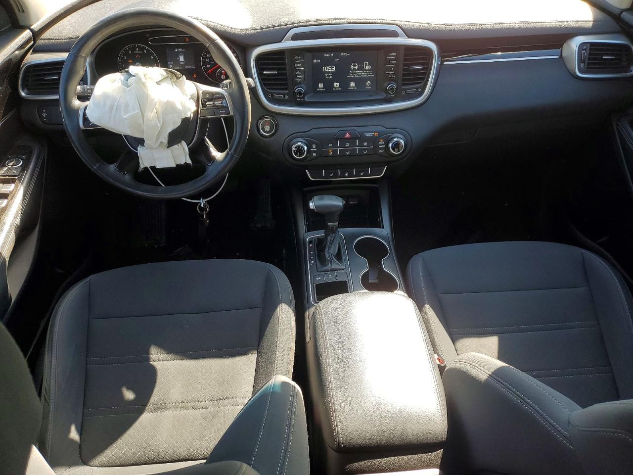2019 KIA Sorento VIN 5XYPGDA30KG470651 photo 8