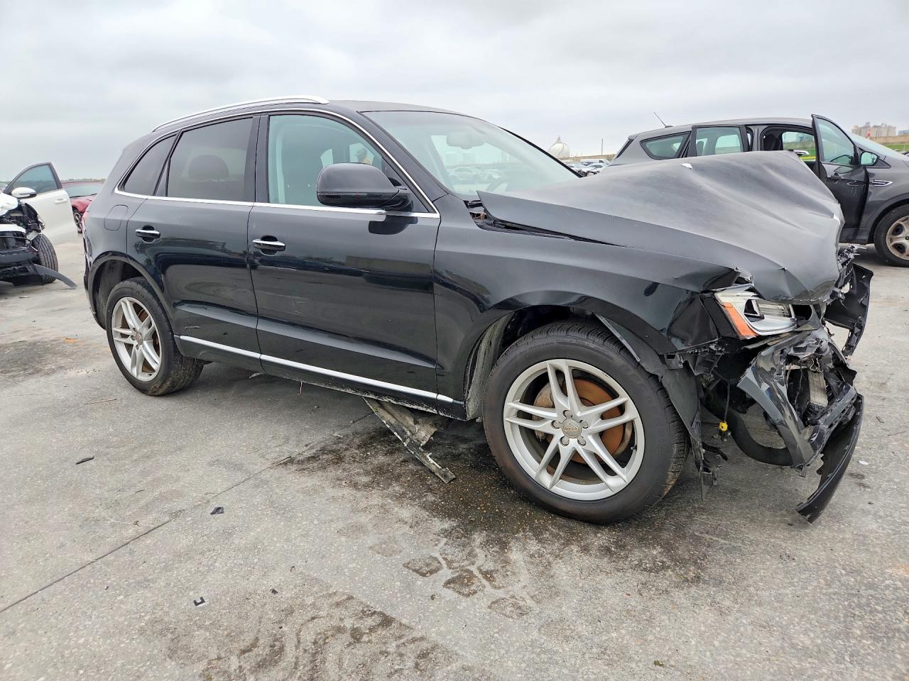 2017 Audi Q5 VIN WA1L2AFP8HA082822 photo 4