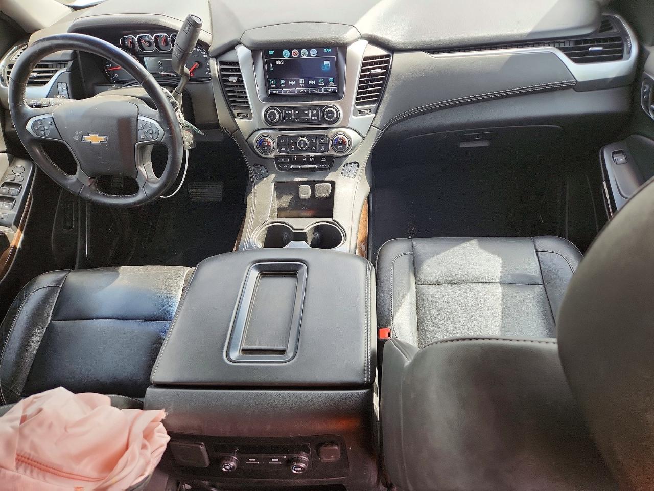 2020 Chevrolet Suburban VIN 1GNSKHKC6LR169195 photo 8