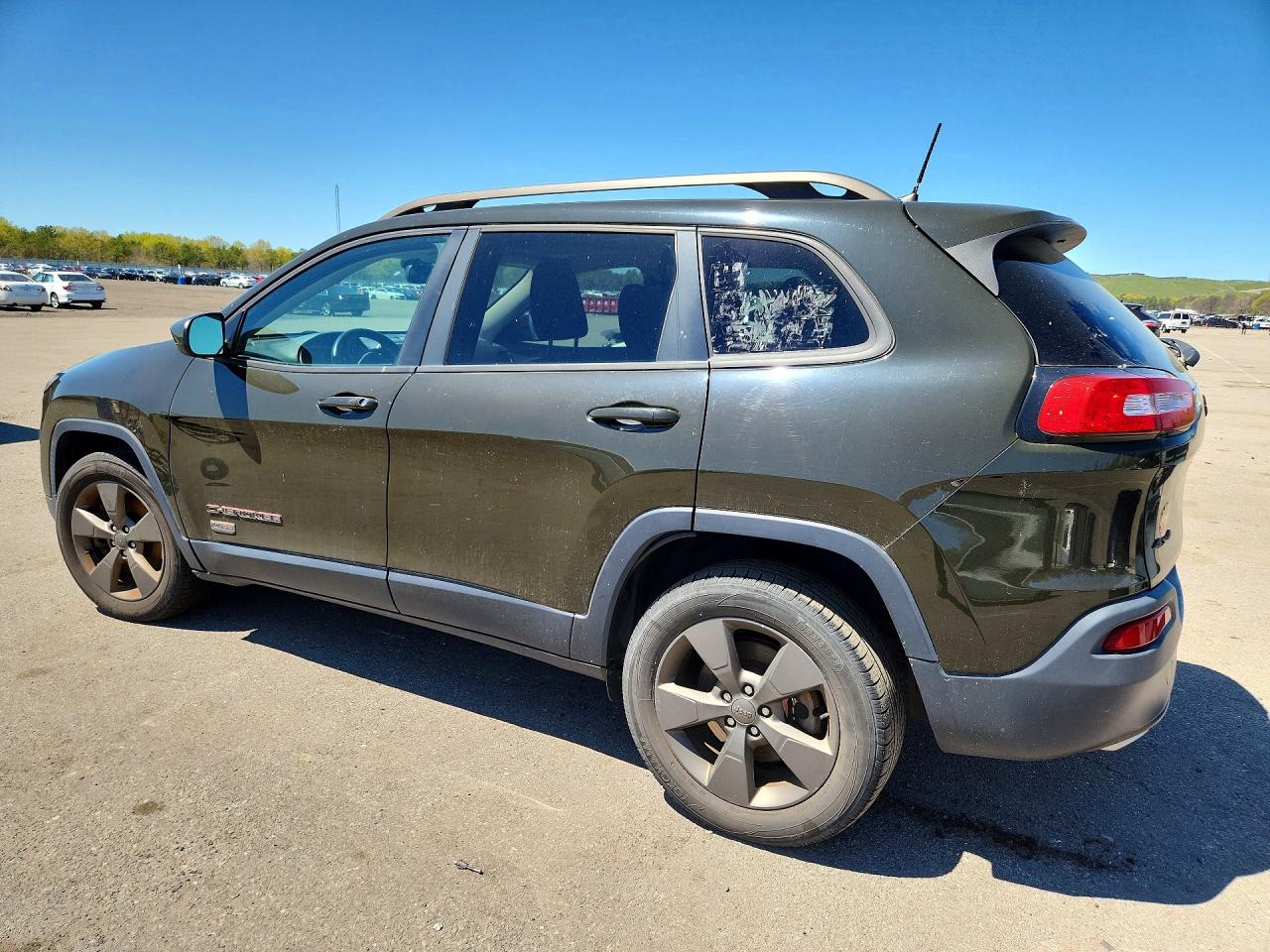 2016 JEP Cherokee VIN 1C4PJMCS1GW326574 photo 2