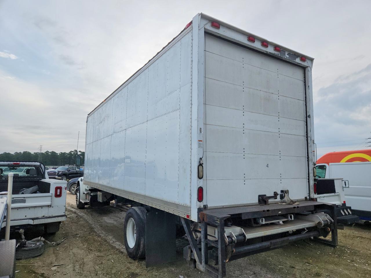 2025 FREIGHTLINER All other VIN 3ALACWFC1SDVM3162 photo 2