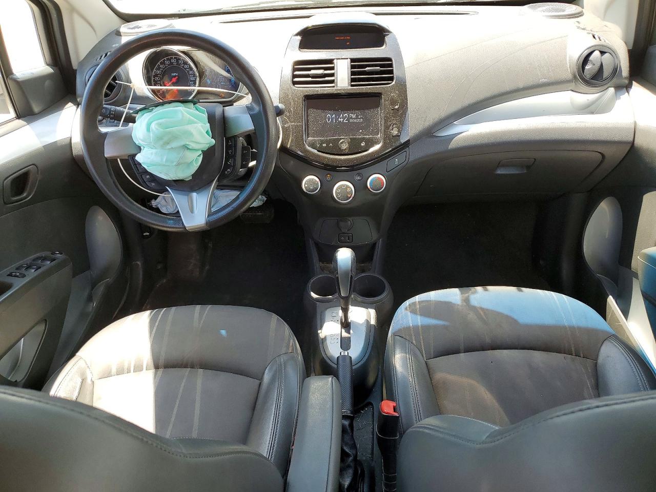 2013 Chevrolet Spark VIN KL8CD6S99DC558118 photo 8