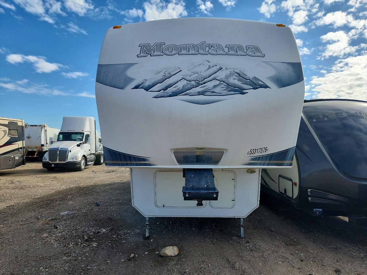 2011 KEYSTONE Other VIN 4YDF34020B4702323 photo 2
