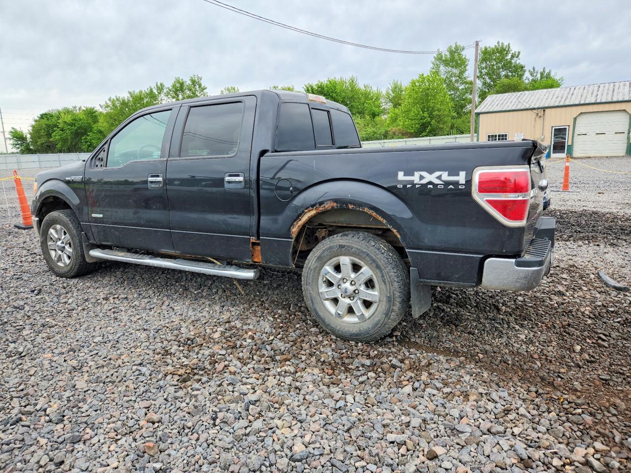 2014 Ford F150 VIN 1FTFW1ET5EKF33765 photo 2