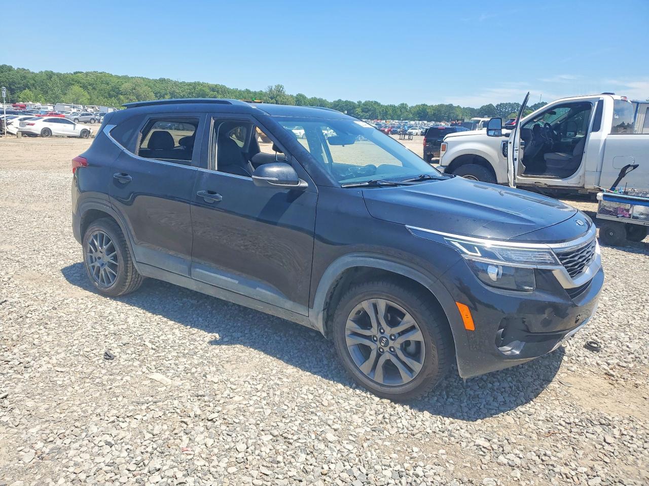 2021 Kia Seltos VIN KNDEU2AA0M7229949 photo 4