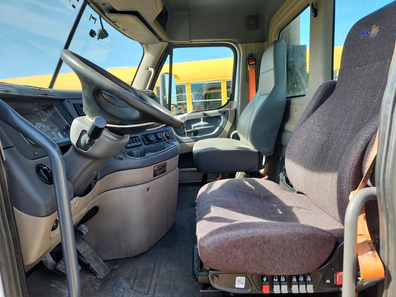 2016 FREIGHTLINER All other VIN 1FUBGEDV3GLHC5762 photo 5