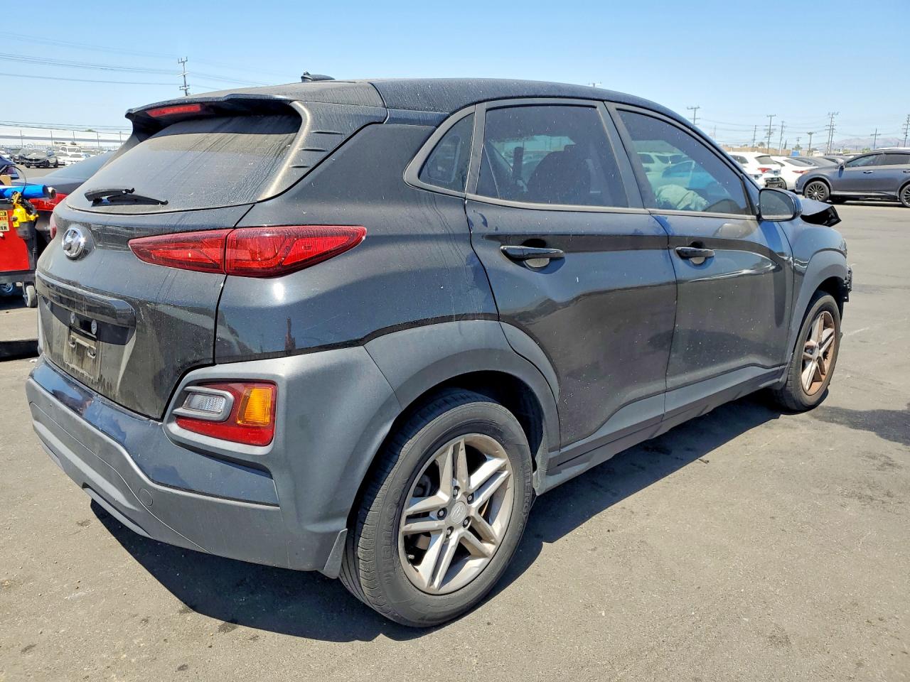 2019 Hyundai Kona VIN KM8K12AA0KU330365 photo 3
